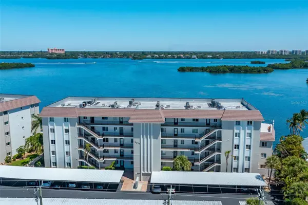 Sarasota, FL 34242,9011 MIDNIGHT PASS RD #228