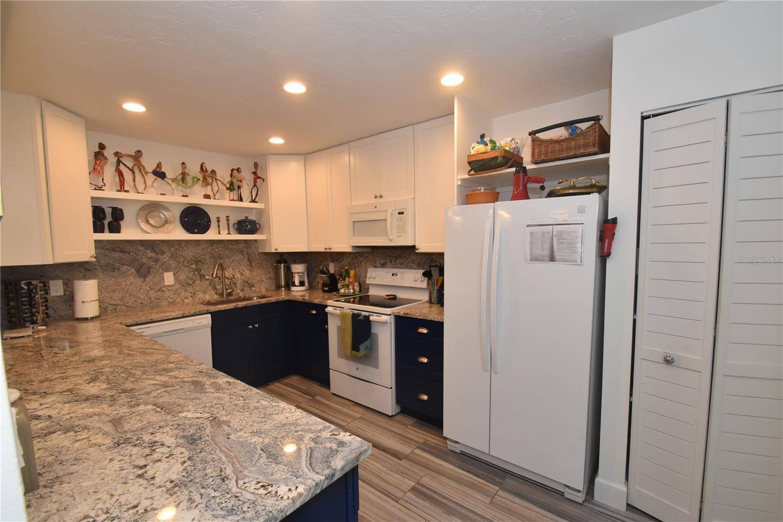 Sarasota, FL 34231,1620 BOATHOUSE CIR #GR104