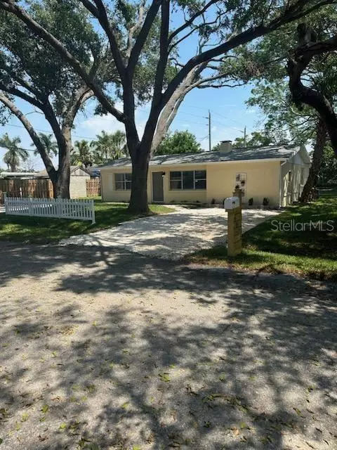 Sarasota, FL 34231,5803 ALBERT PL