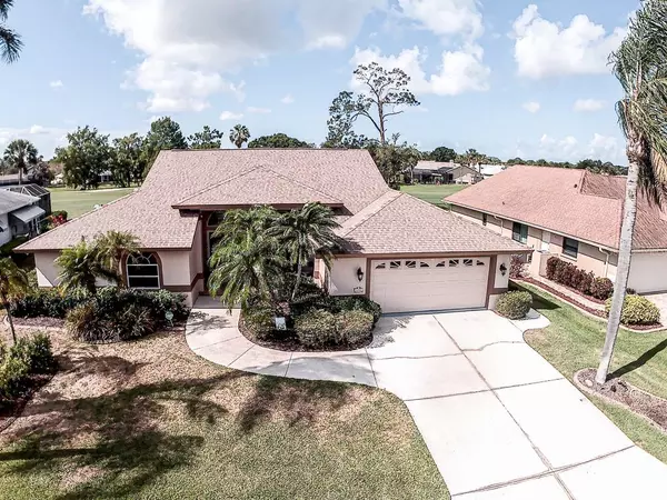 4240 PRESIDENTIAL AVENUE CIR E, Bradenton, FL 34203