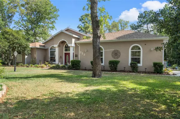 Homosassa Springs, FL 34446,123 DAISY ST