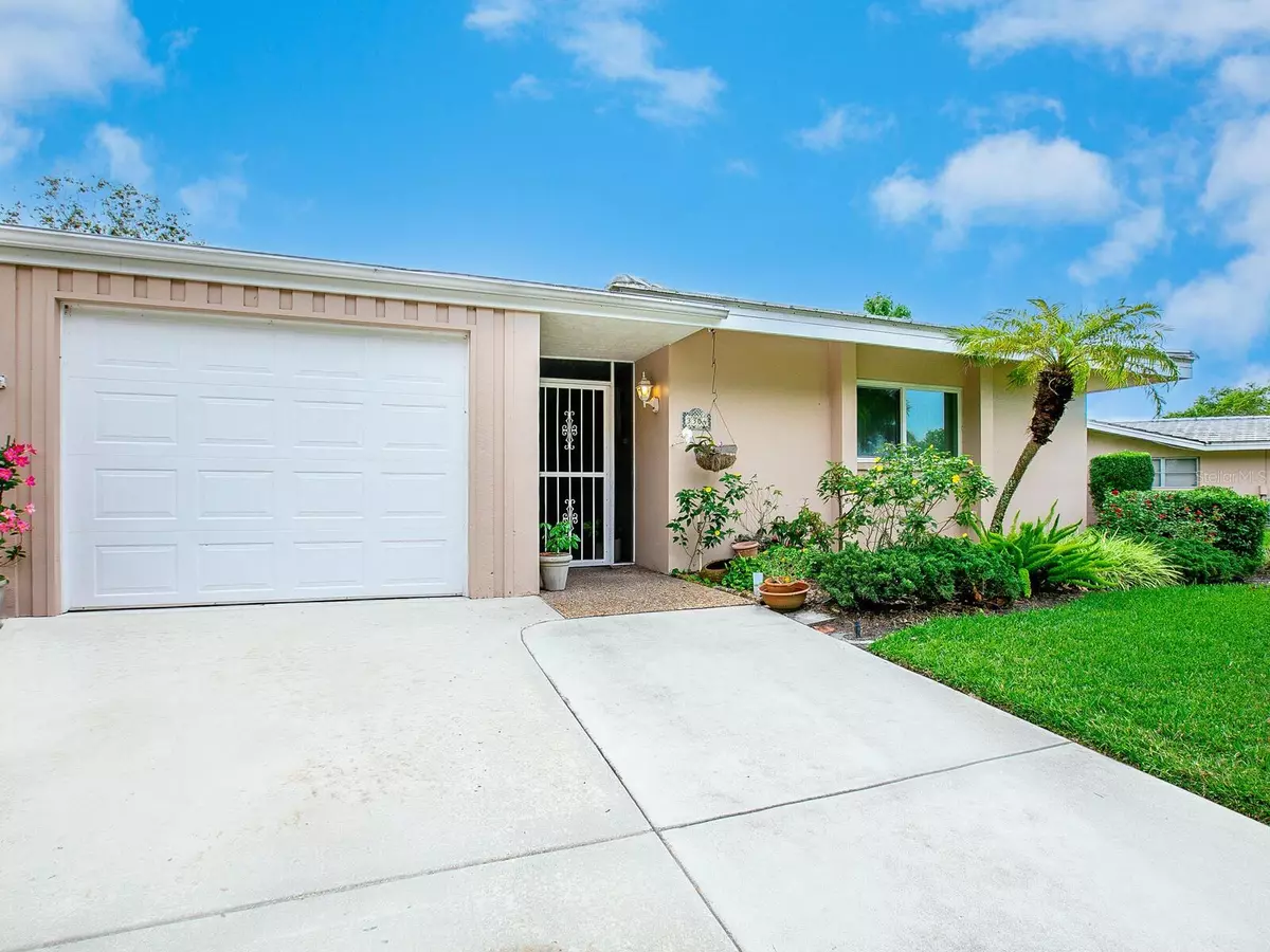Sarasota, FL 34239,3304 DARTMOUTH LN #1016