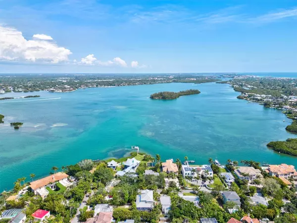 Sarasota, FL 34242,4193 ROBERTS POINT CIR