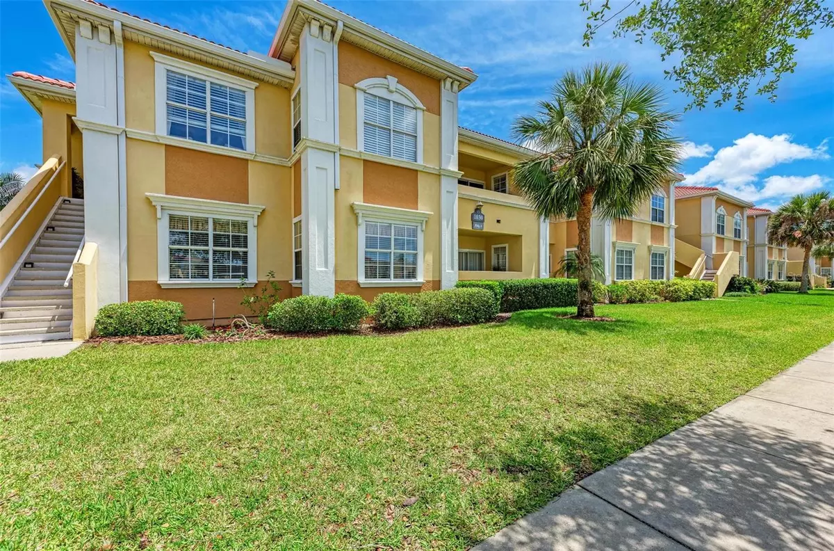 Sarasota, FL 34237,1030 VILLAGIO CIR #205