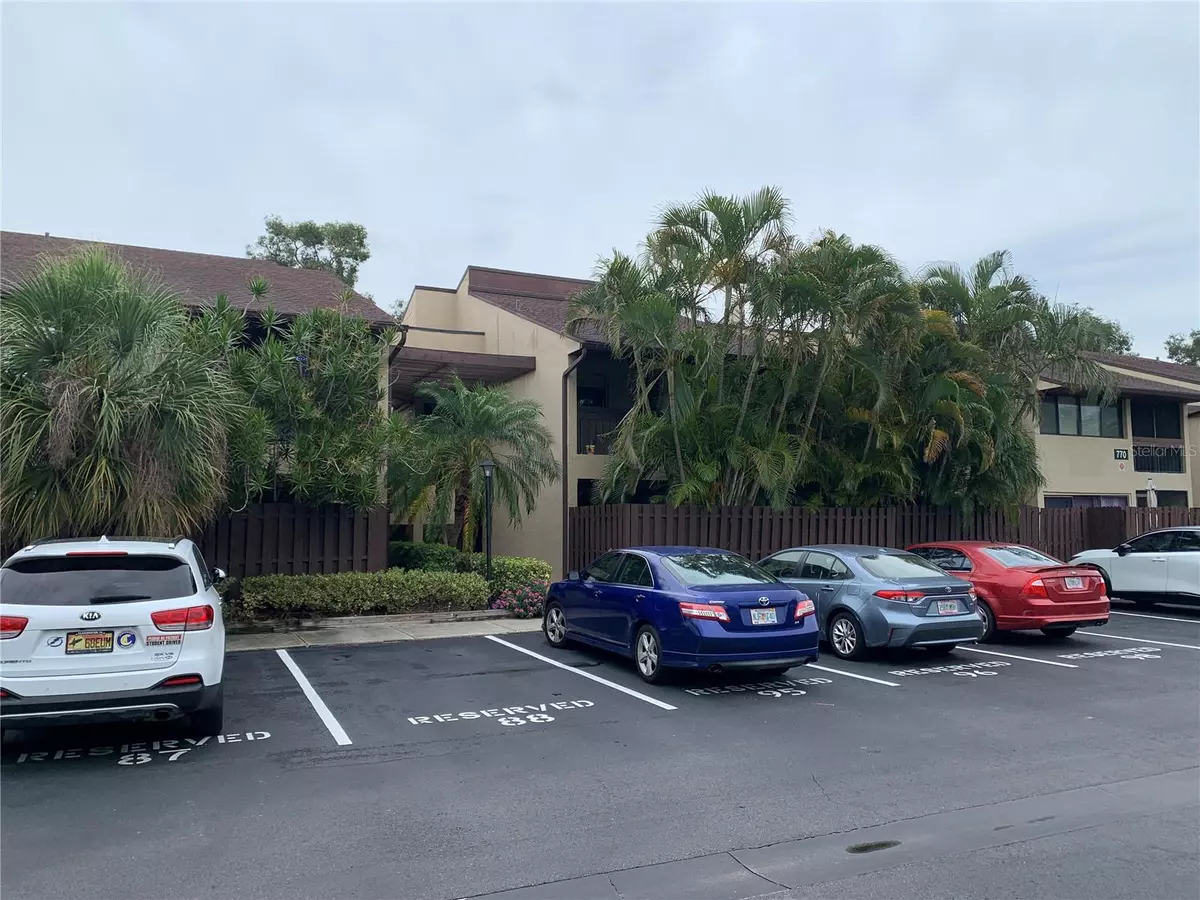 St Petersburg, FL 33716,770 VILLAGE LAKE TER N #104