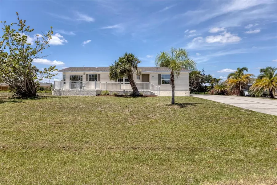 3055 DAFFODIL TER, Punta Gorda, FL 33983