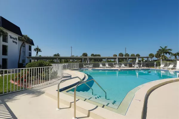 Sarasota, FL 34242,5600 BEACH WAY DR #213