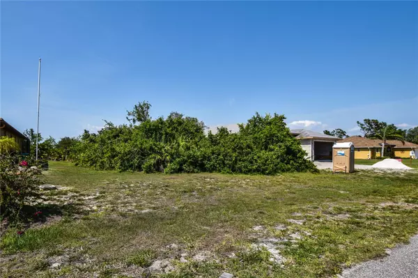 Rotonda West, FL 33947,270 ALBATROSS RD