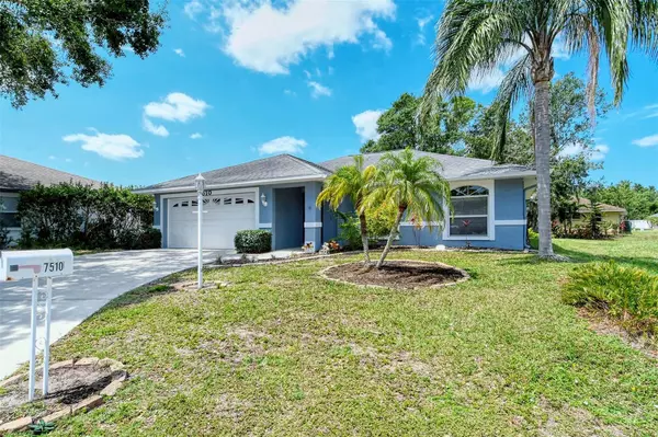 Sarasota, FL 34243,7510 43RD CT