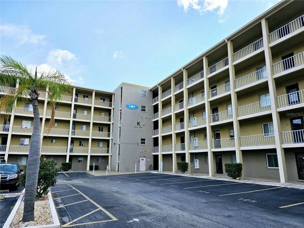 3528 LAKE BAYSHORE DR #115, Bradenton, FL 34205