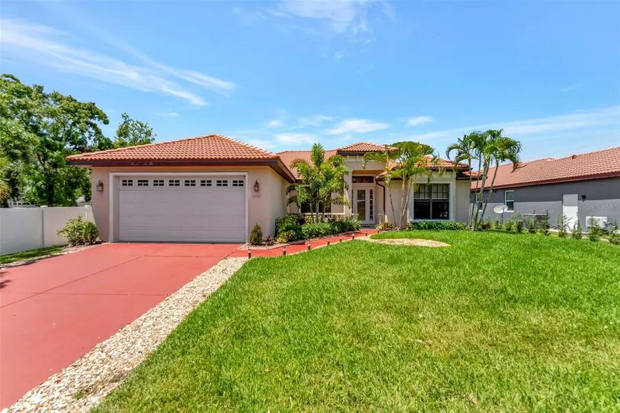 2727 ASHTON RD, Sarasota, FL 34231