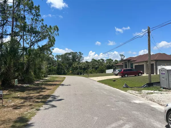 North Port, FL 34286,LOG LN