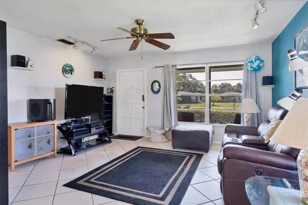 Sarasota, FL 34237,3214 RAMBLEWOOD CIR