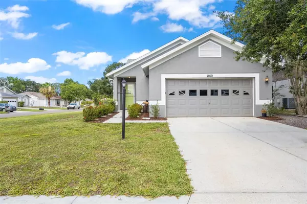 Sarasota, FL 34243,7010 42ND CT E