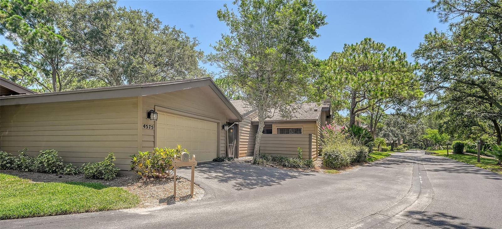 4575 CHANDLERS FORDE #46, Sarasota, FL 34235