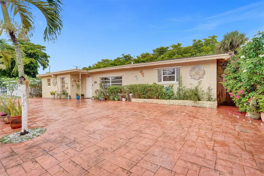 3761 SW 1ST ST, Fort Lauderdale, FL 33312