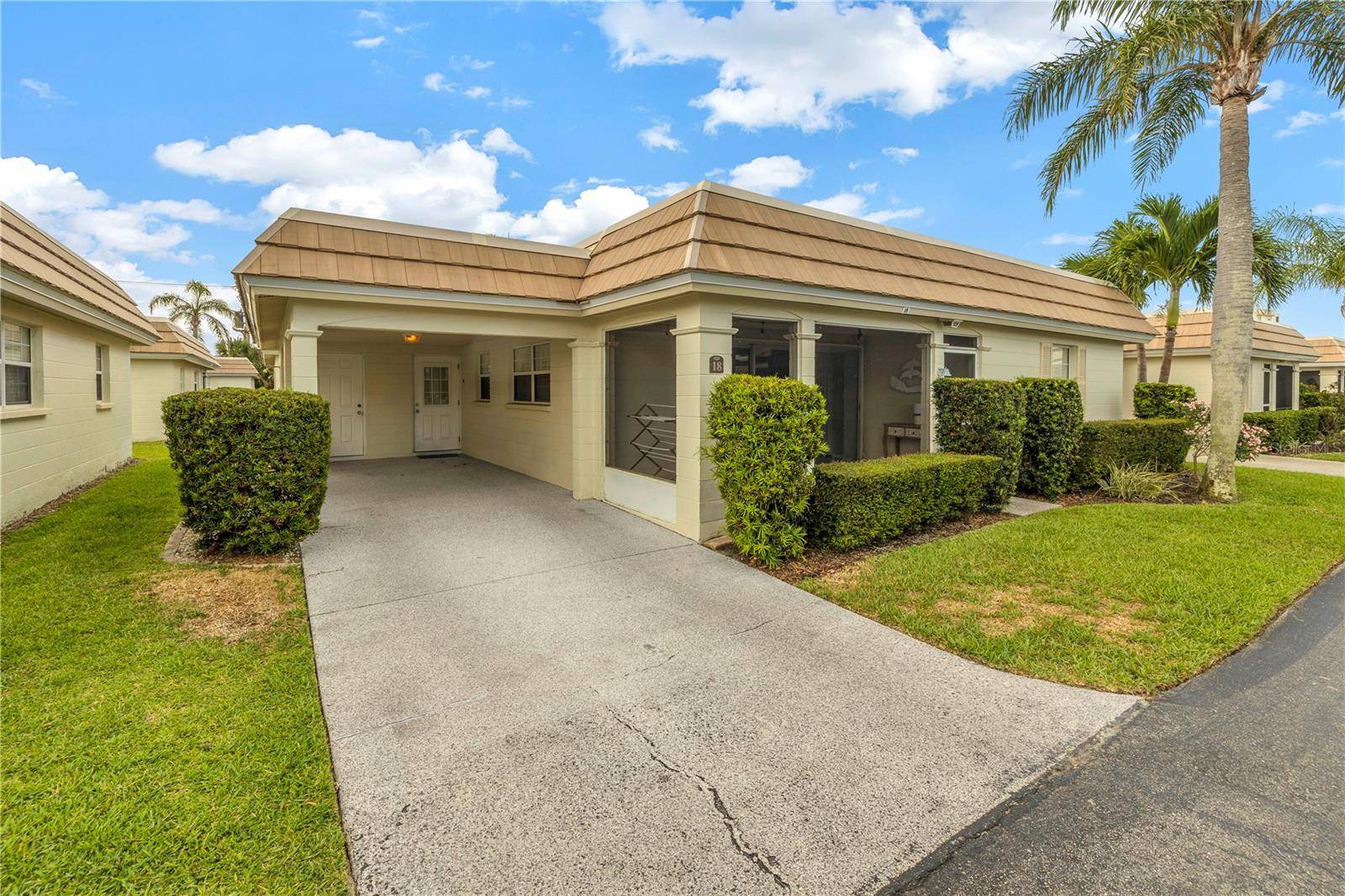 6150 MIDNIGHT PASS RD #VILLA 18, Sarasota, FL 34242
