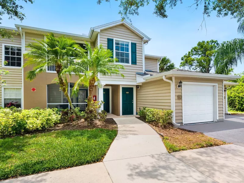 7615 RIVER OAK RUN #202, Lakewood Ranch, FL 34202