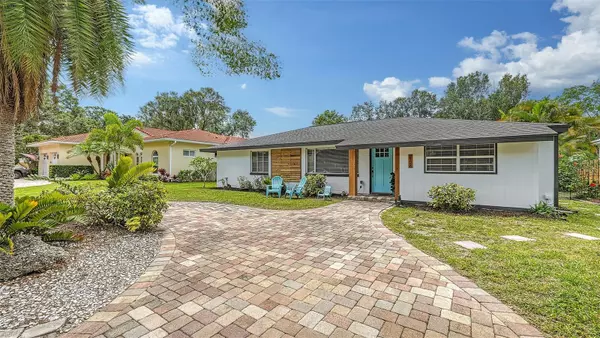 Sarasota, FL 34239,2126 DATURA ST