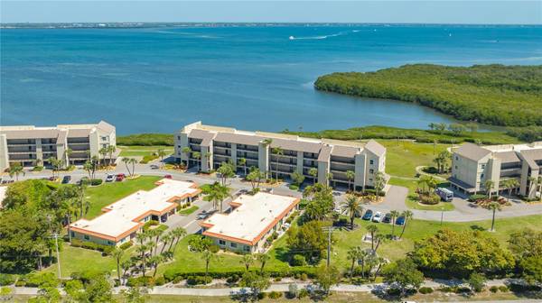 4720 GULF OF MEXICO DR #Villa 2, Longboat Key, FL 34228