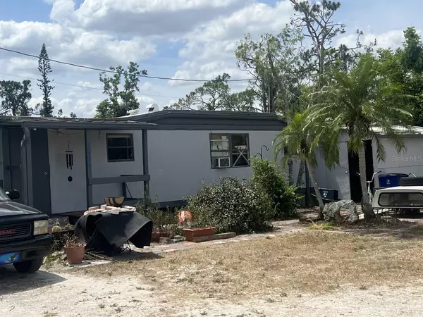 North Fort Myers, FL 33917,7994 BREEZE DR