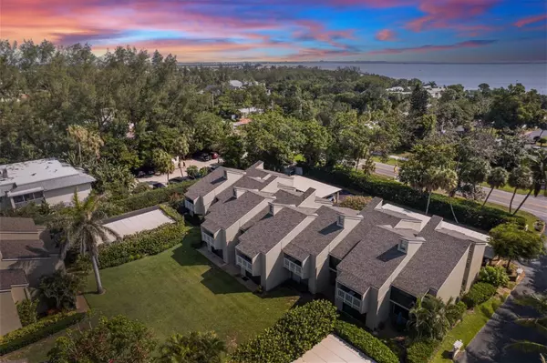 Longboat Key, FL 34228,5265 GULF OF MEXICO DR #304