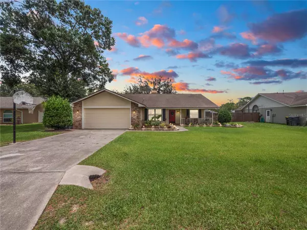 8401 MAID MARIONS TRL, Lakeland, FL 33809