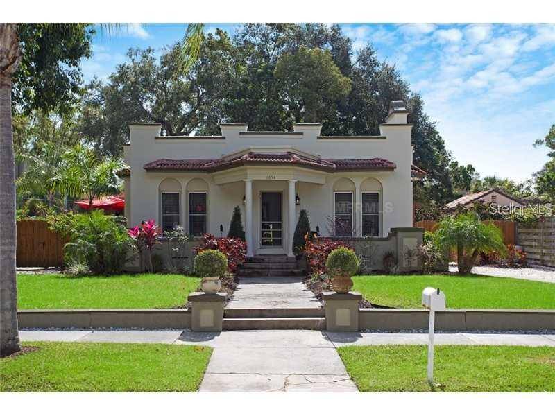 1694 HAWTHORNE ST, Sarasota, FL 34239