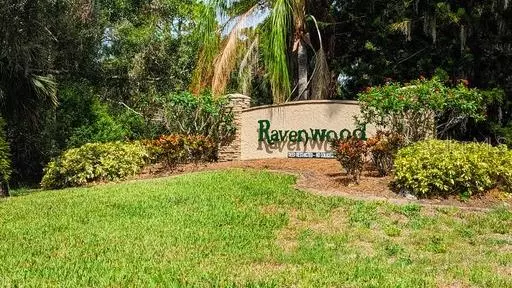 Sarasota, FL 34243,6034 RAVENWOOD DR