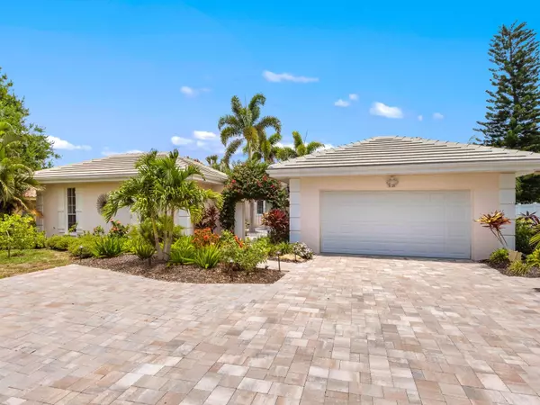 Sarasota, FL 34231,5125 FLICKER FIELD CIR