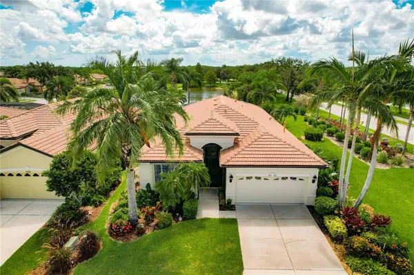 Sarasota, FL 34243,8232 STIRLING FALLS CIR