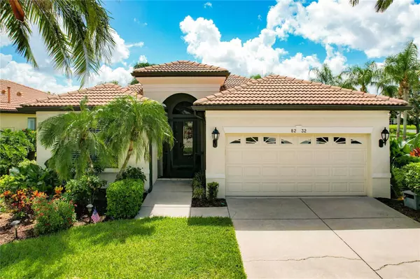 Sarasota, FL 34243,8232 STIRLING FALLS CIR