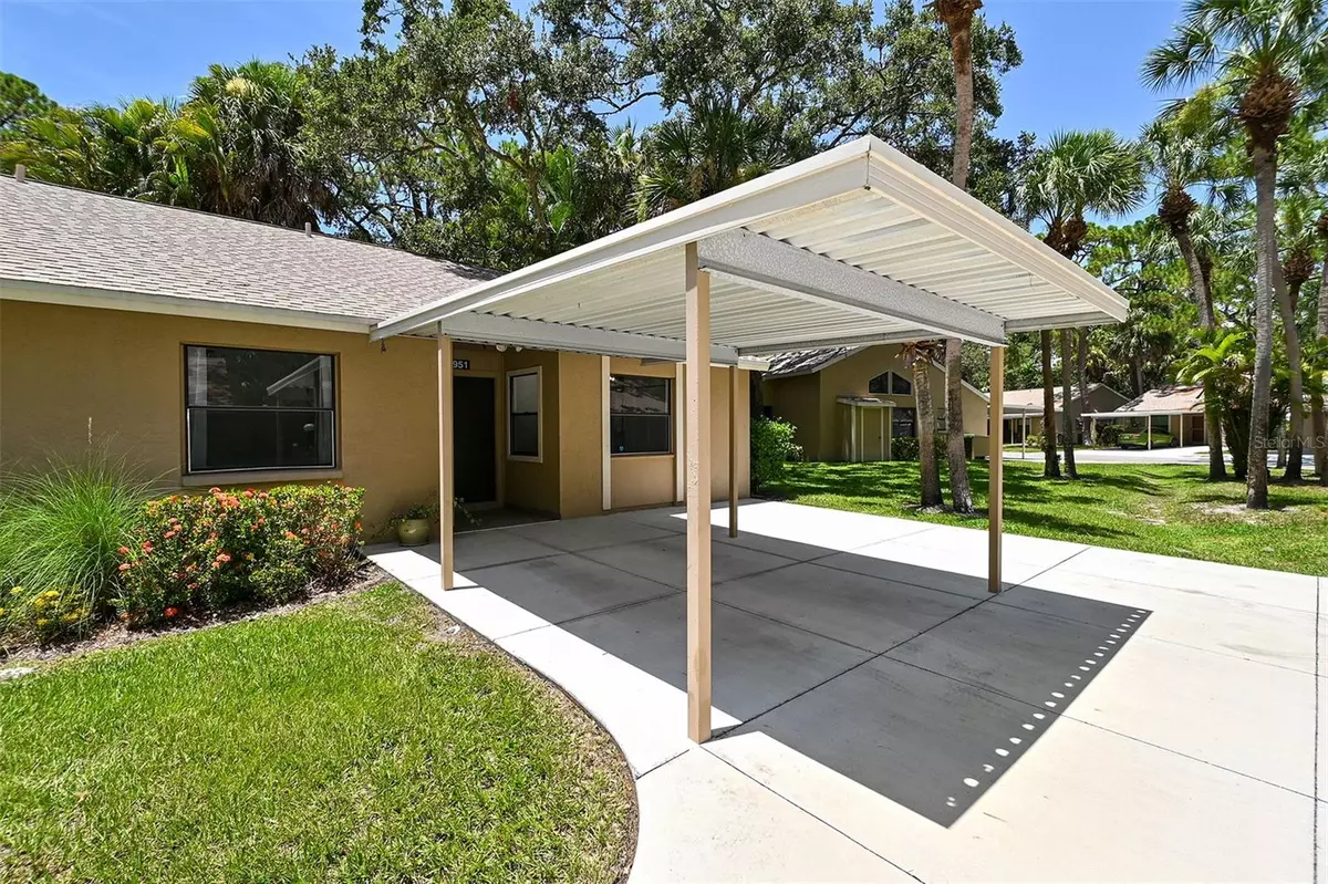 Sarasota, FL 34234,4951 VILLAGE GARDEN DR