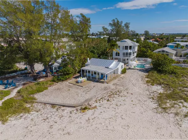 Holmes Beach, FL 34217,105 36TH ST