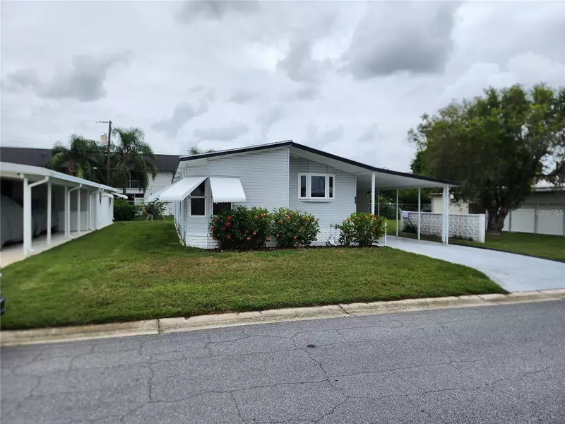 105 48TH AVE W, Bradenton, FL 34207