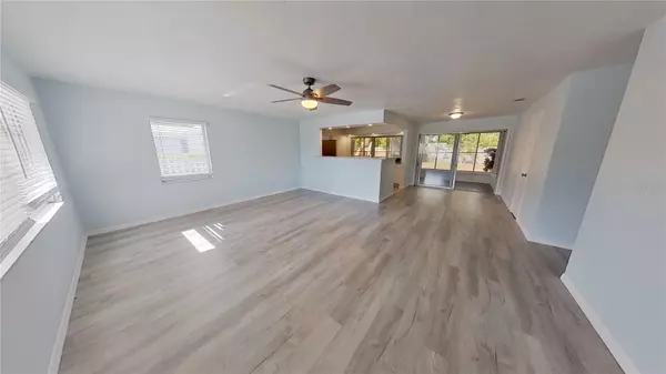 Sarasota, FL 34231,6455 COLONIAL DR