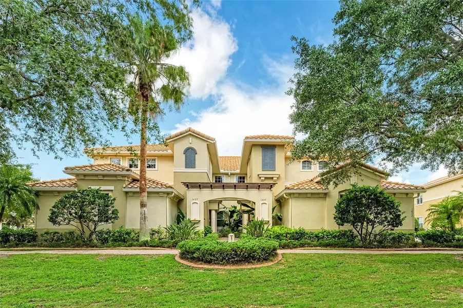 1435 EMERALD DUNES DR, Sun City Center, FL 33573