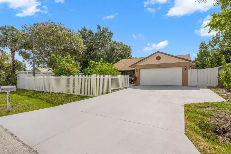 3239 CARY WAY, Sarasota, FL 34232