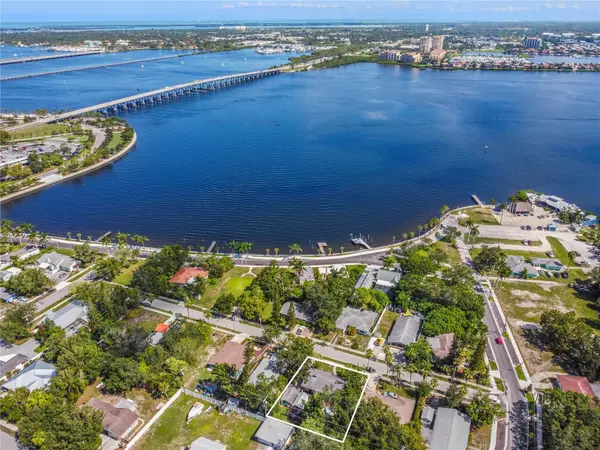 512 1ST AVE E, Bradenton, FL 34208