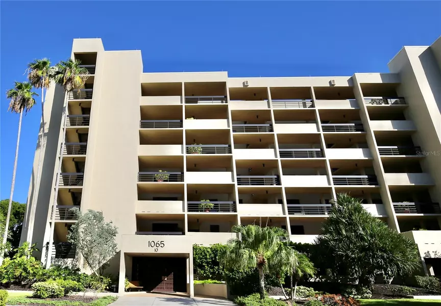 1065 GULF OF MEXICO DR #202, Longboat Key, FL 34228