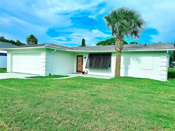 2895 SIESTA DR, Venice, FL 34293