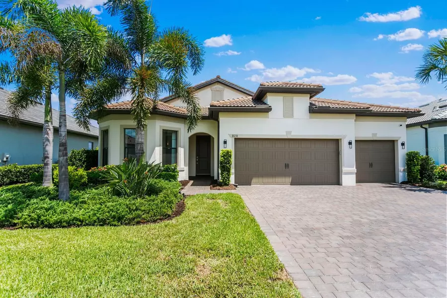 8036 GRANDE SHORES DR, Sarasota, FL 34240