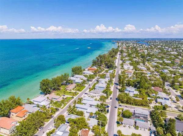 Anna Maria, FL 34216,604 N BAY BLVD