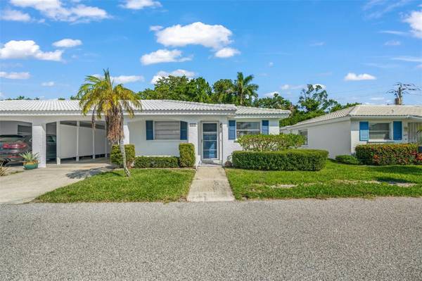 669 SPANISH DR N #21, Longboat Key, FL 34228