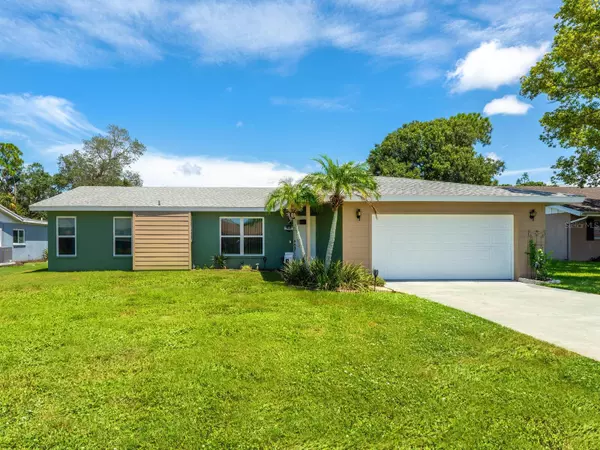 Sarasota, FL 34243,909 PONDEROSA PINE LN