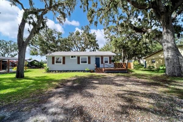 2402 61ST ST E,  Palmetto,  FL 34221