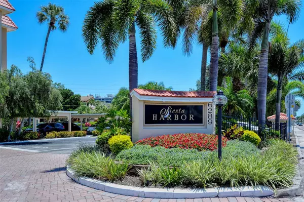 Sarasota, FL 34242,1215 S PORTOFINO DR #202