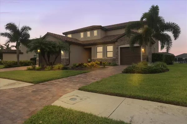 2925 DESERT PLAIN CV, Bradenton, FL 34211