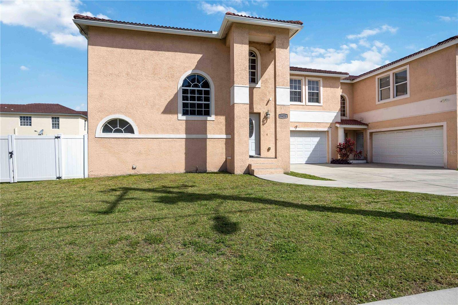 Sarasota, FL 34234,1621 DR MARTIN LUTHER KING WAY