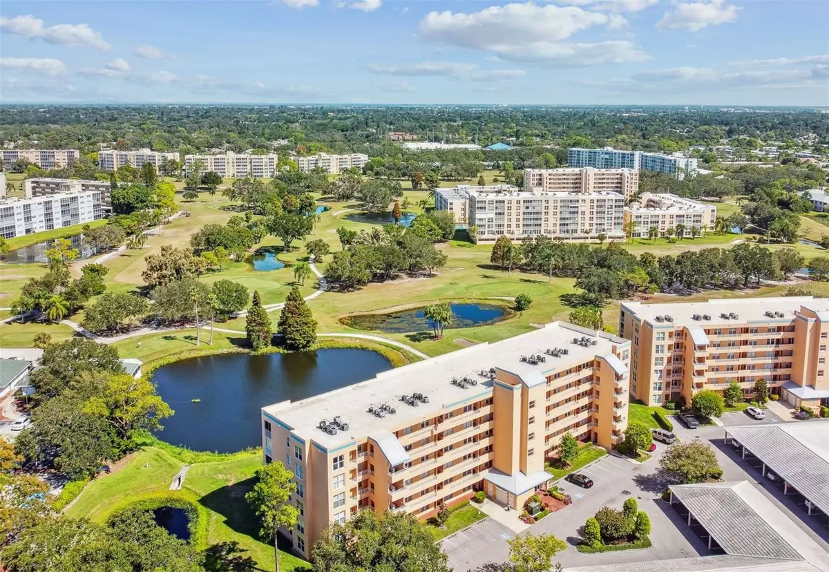 Bradenton, FL 34209,4570 PINEBROOK CIR ##404